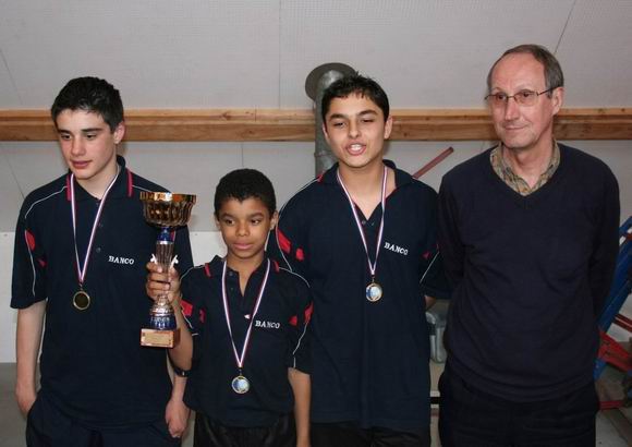 L'equipe du CHALON TT medaille d'Or en Cadets